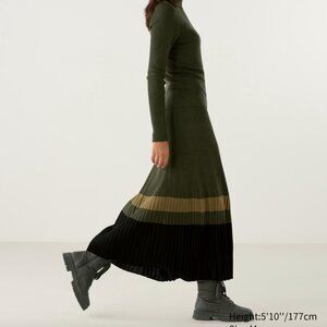 NWT Uniqlo : C Merino Blend Ribbed Skirt | Color Block, Green, XS